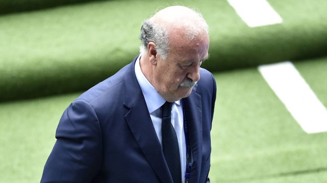 واکنش دل بوسکه به ماندن مسی در بارسلونا