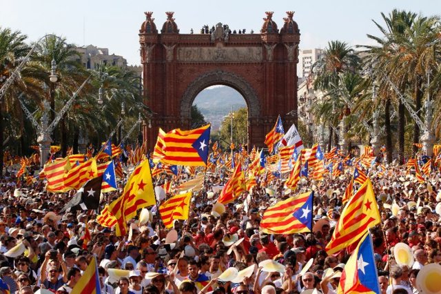 رهبر دولت منطقه‌ای کاتالونیا: همه چیز برای رفراندوم آماده است