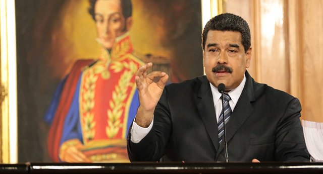 مادورو: تحریم‌های آمریکا به صنعت نفت ما آسیبی نمی‌زند