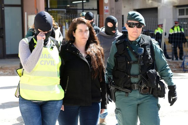 بازداشت یک فعال زن طرفدار استقلال کاتالونیا تحت عنوان "تروریسم"