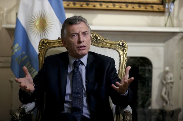 رهبر آرژانتین: راه طولانی برای مهار "فاجعه" اقتصادی داریم