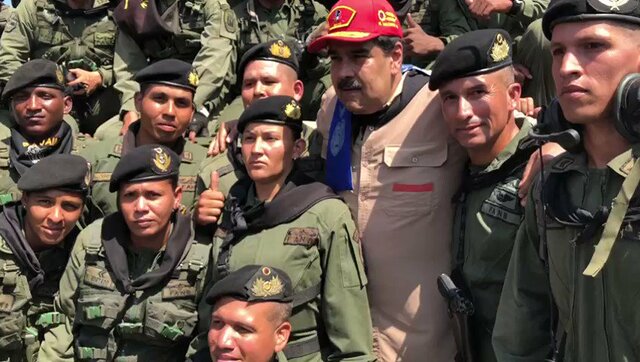مادورو: ارتش ونزوئلا ۱۰۰۰ درصد آماده است