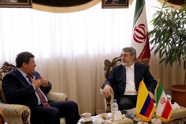 فرستاده ویژه رییس‌جمهور اکوادور با وزیر کشور دیدار کرد