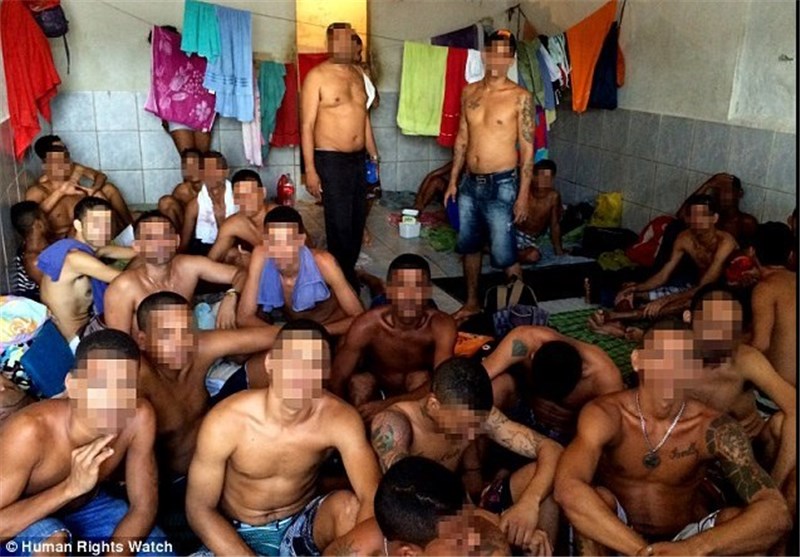 شرایط وحشتناک زندان‌های برزیل؛ هر تخت سیمانی برای ۱۰ زندانی