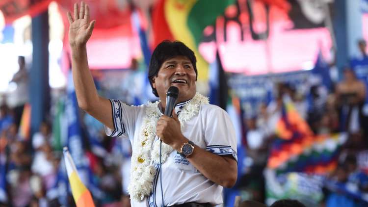 مورالس: گواتمالا کرامت خود را به آمریکا فروخت