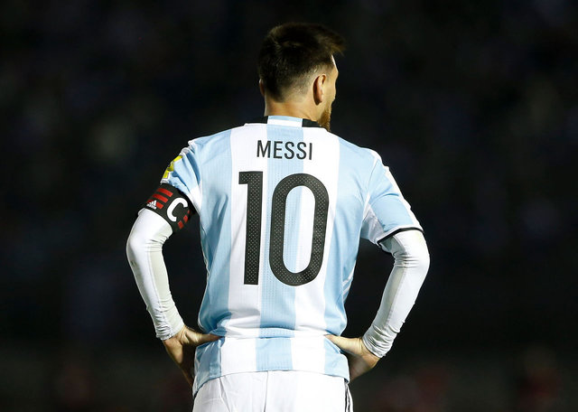 چه بازیکنی باید زوج مسی در خط حمله آرژانتین باشد؟