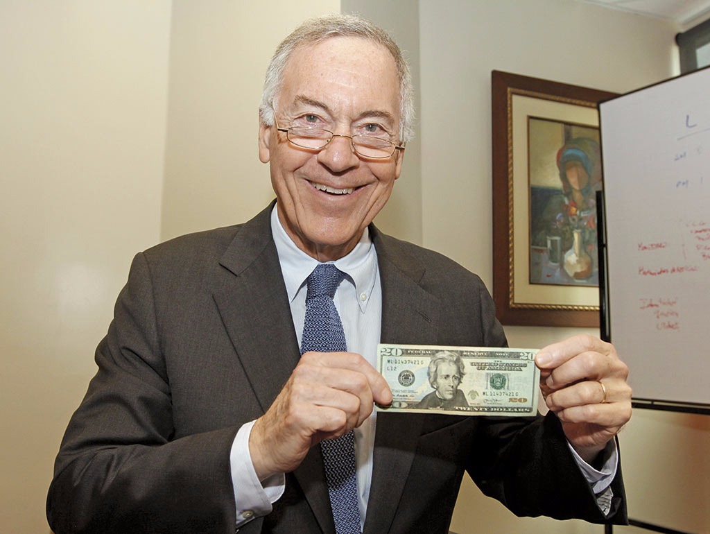 پای اقتصاددان آمریکایی در کفش بانک مرکزی ایران