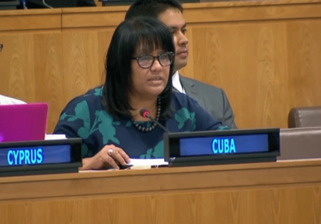 کوبا: آمریکا افسران نظامی را به کودتا در ونزوئلا تحریک می‌کند